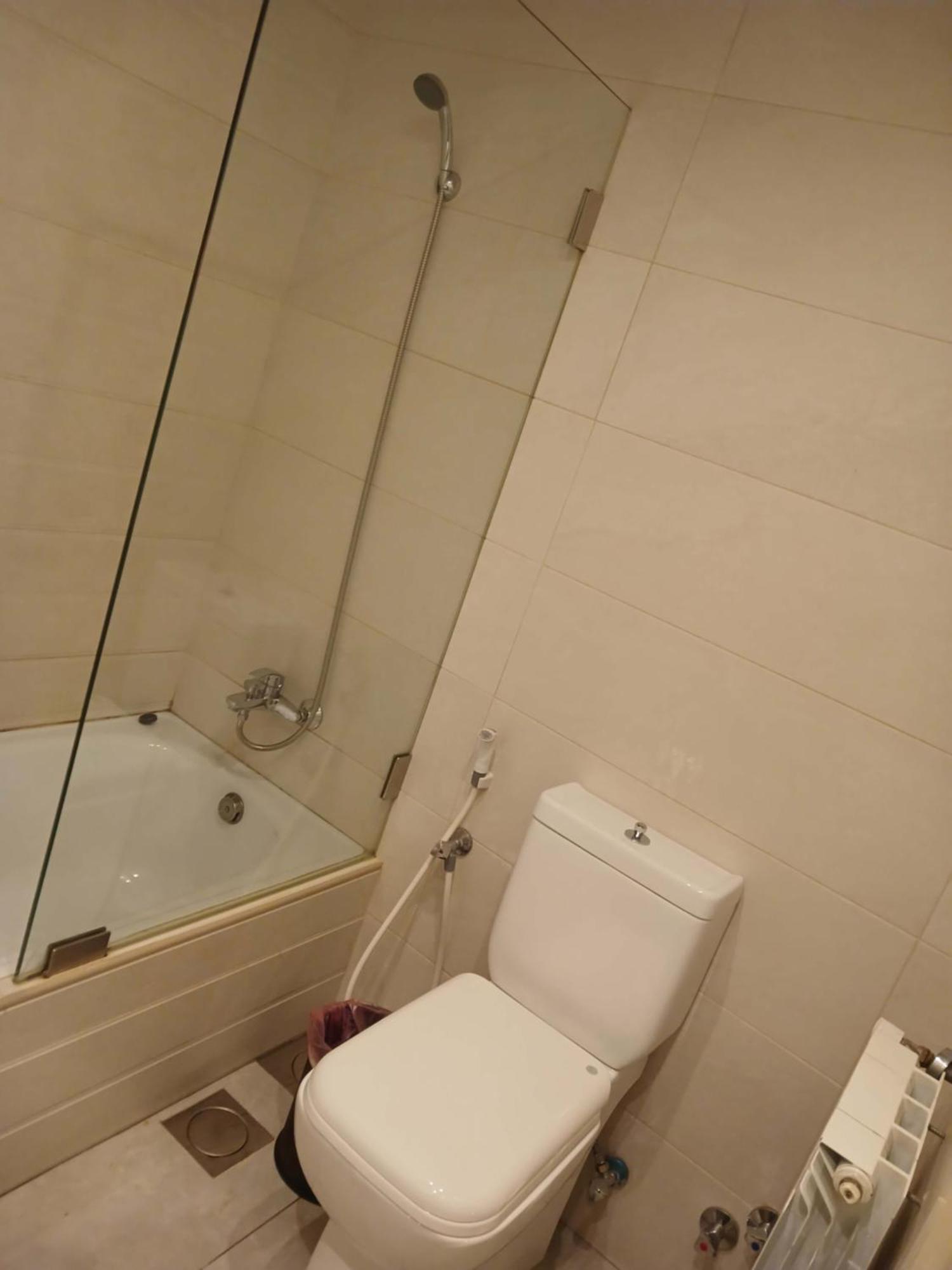 Iris Flower Hotel Jezzîne エクステリア 写真